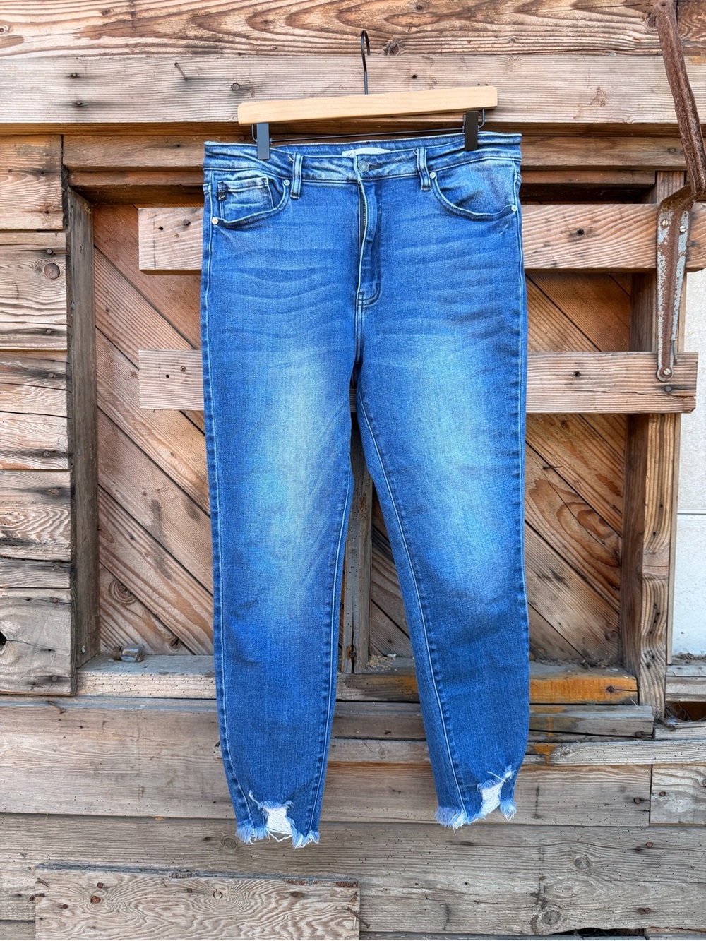 KanCan Blue Frayed Hem Ankle Jeans